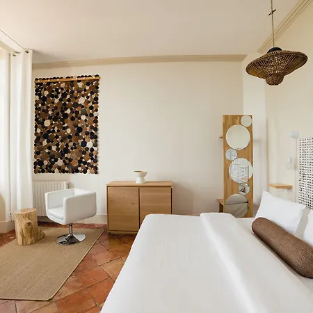 Hotel Cap De Castel 3*