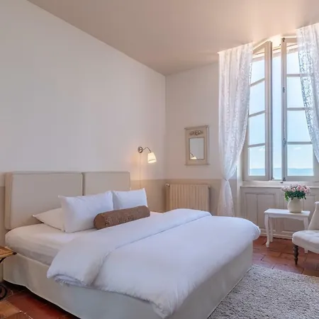 Hotel Cap De Castel